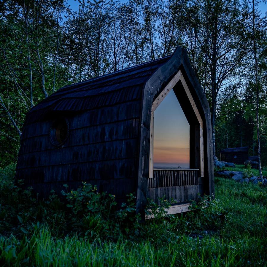 Campsite Sadama Iglukaemping